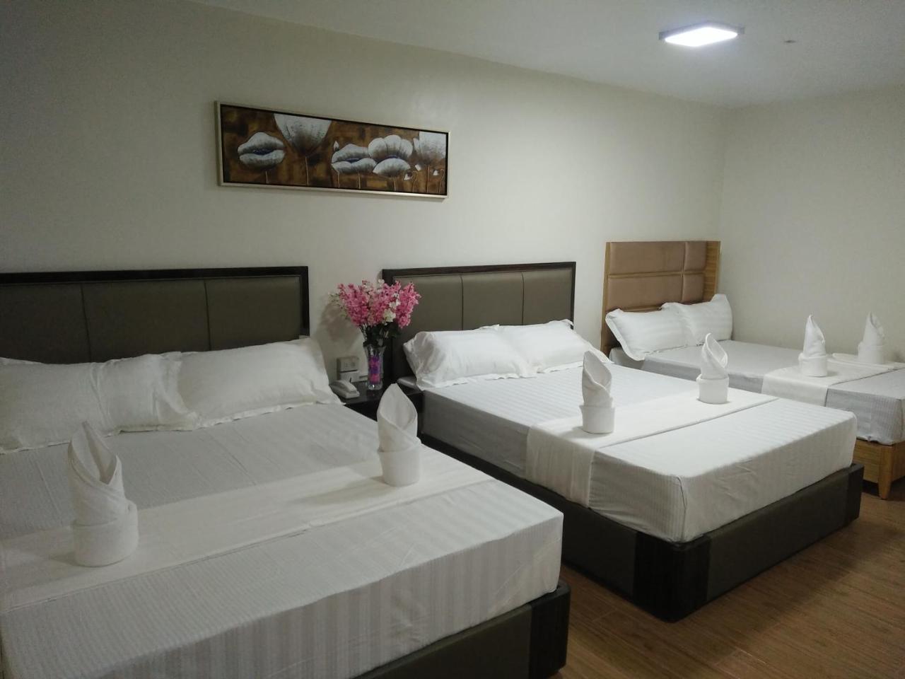 Meaco Royal Hotel - Batangas City Buitenkant foto